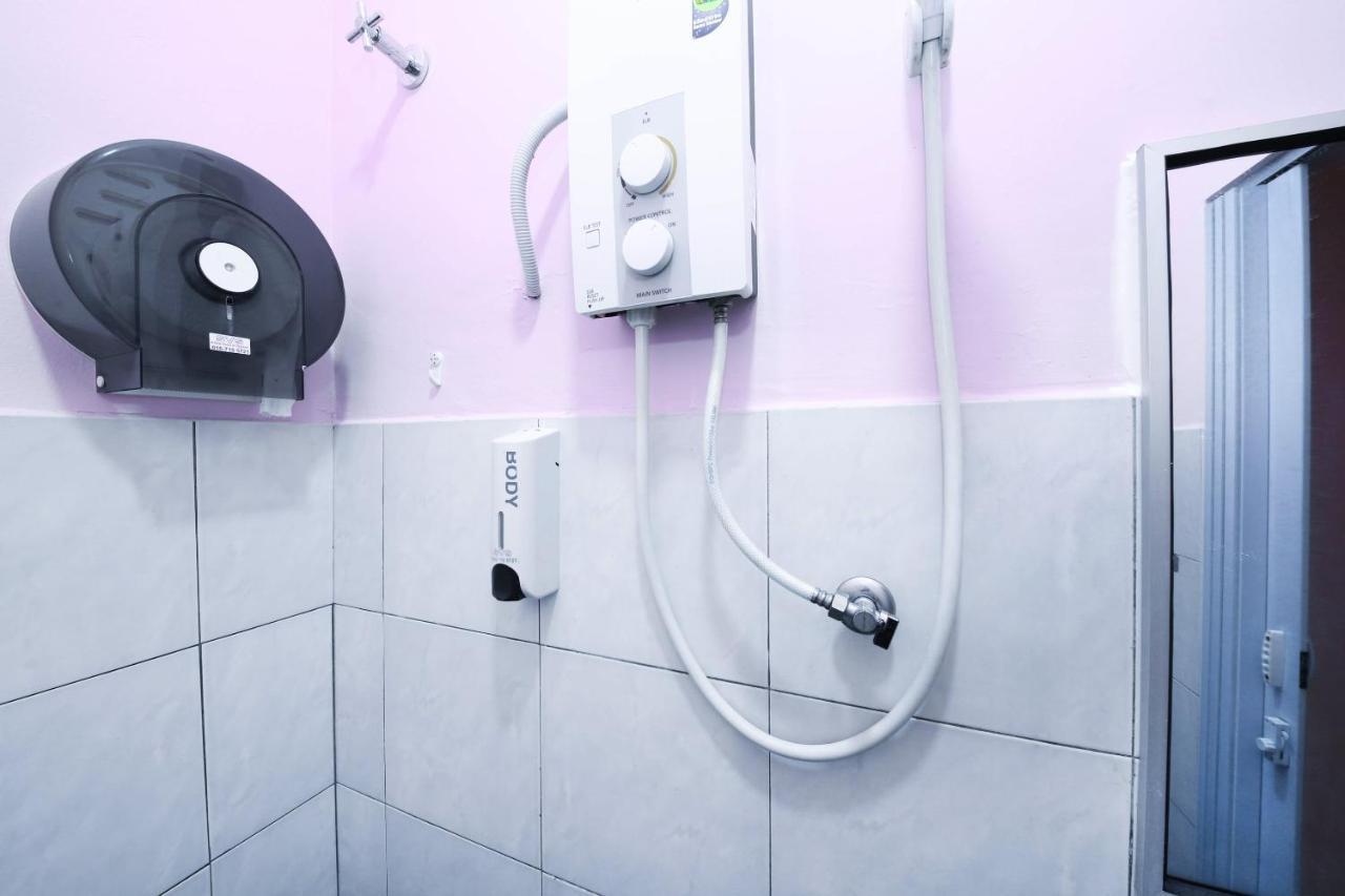 Oyo 1125 Ir Inn Hotel Skudai Εξωτερικό φωτογραφία